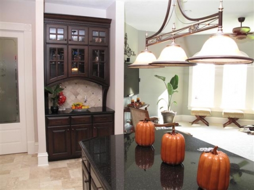 Radius Bottom Cabinet with Corbels and Mullion Glass Doors with Clear Glass