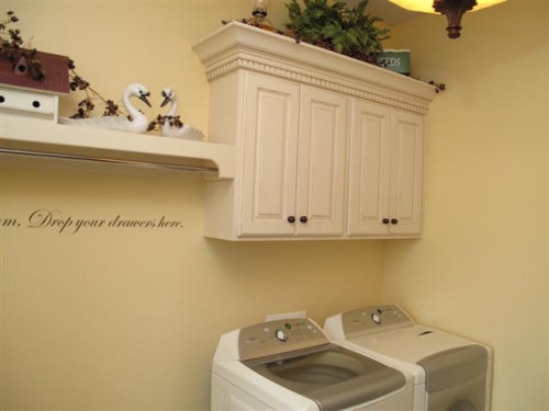 TYPICAL SHELF and HANGING ROD