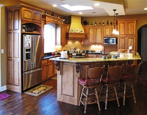 Arched Top Upper Cabinet Doors with Arched Paneled Valance