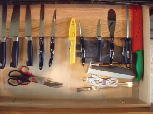 Magnetic Knife Drawer