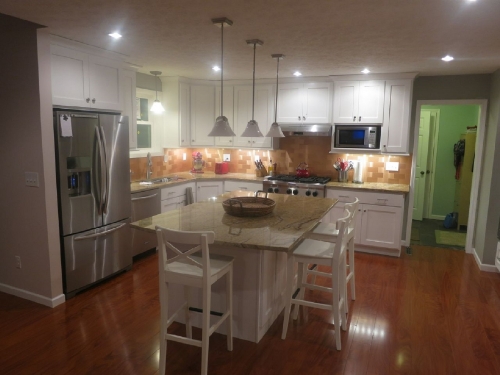 Shaker Style Doors and Drawers Painted White