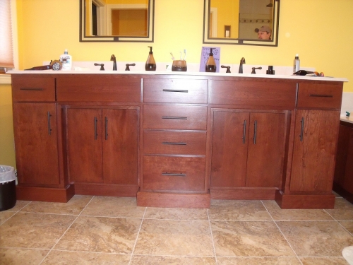 Slab Doors and Drawers with Baseboard Around Vanity